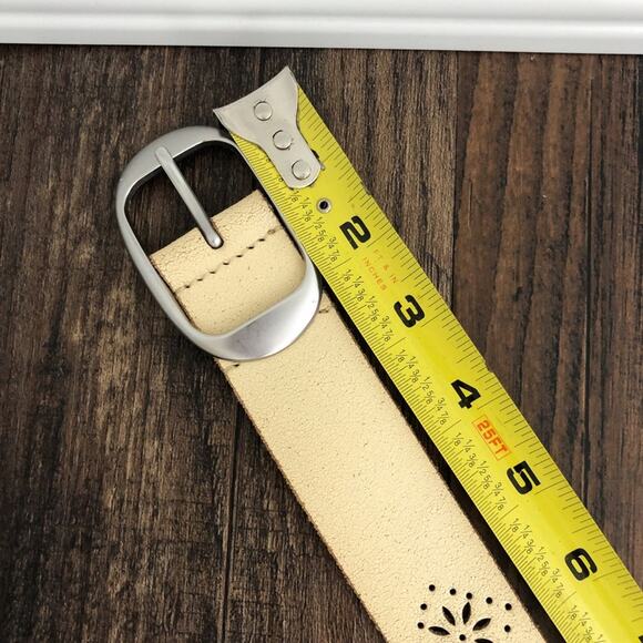 Lucky Brand Laser Cut Leather Belt Western Crackle Distressed Size Large Cream - Picture 9 of 13